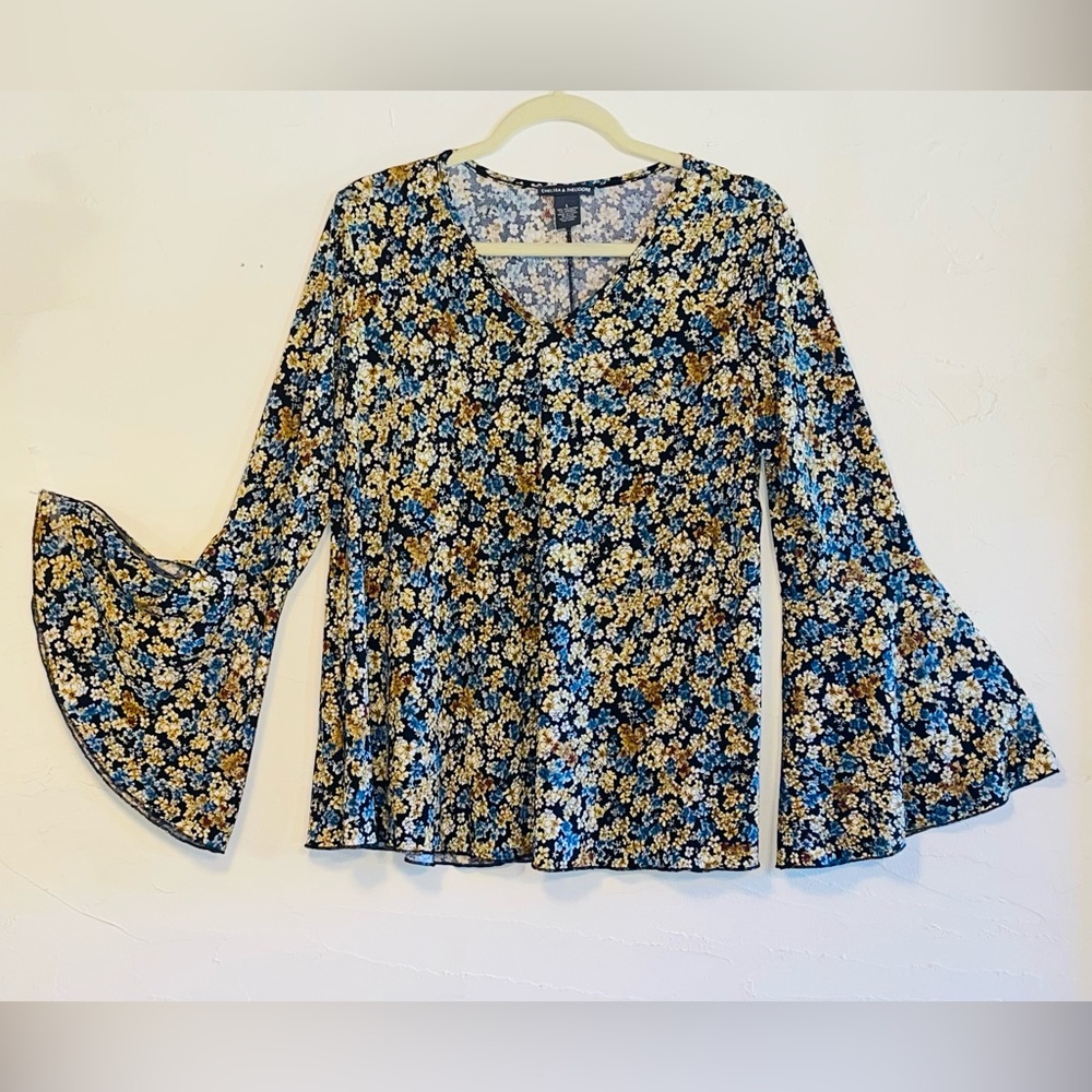 Chelsea and Theodore Bell Sleeve Top